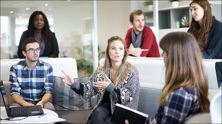 British workers struggle to talk to their managers